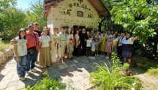 Priestermönch Savatie Baștovoi beging Weihejubiläum mit zahlreichen Gläubigen