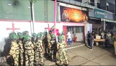 In Indien rissen die Behörden eine protestantische Kirche ab
