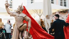 Neue Teufelsskulptur erinnert in Esslingen an mittelalterliche Sage