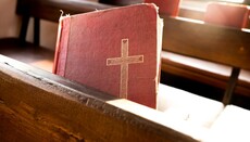 In Frankreich haben Jugendliche eine katholische Kirche geschändet