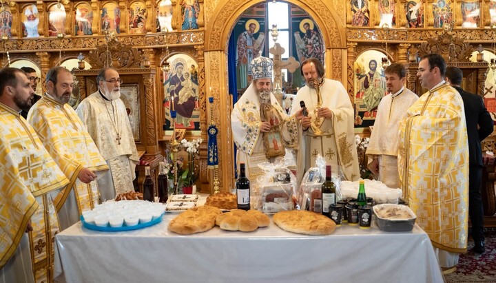 Bischof Siluan zelebrierte die Festliturgie zum Patronatsfest der rumänisch-orthodoxen Gemeinde in Mannheim, die der heiligen Parascheva und dem heiligen Großmärtyrer Georg geweiht ist. Foto: Gemeinde