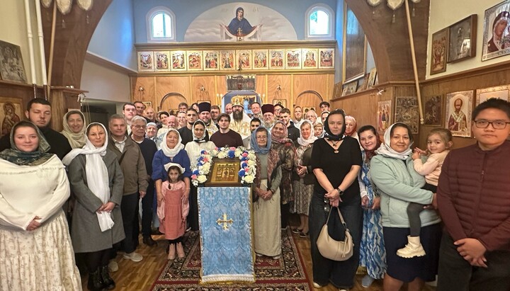 Bischof Irenei von London und Westeuropa feierte am 14. Oktober das Patronatsfest der russisch-orthodoxen Gemeinde in Arnheim. Foto: Gemeinde