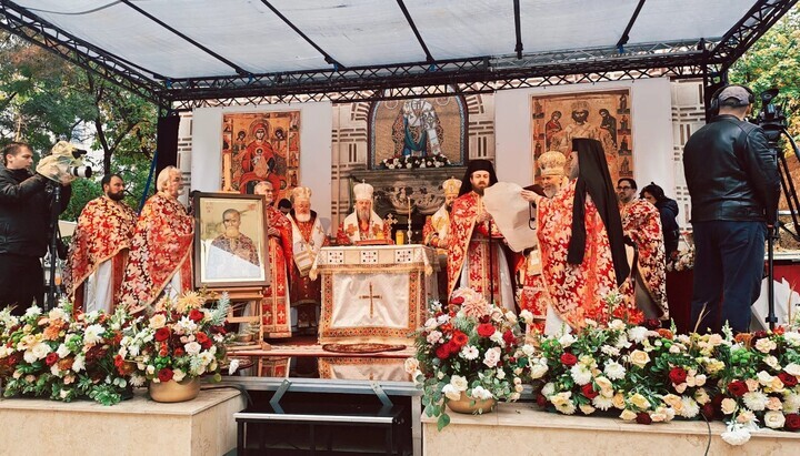 Feierliche Verherrlichung des Priestermärtyrers Constantin Sârbu in Bukarest. Foto: BASILICA / Mircea Florescu