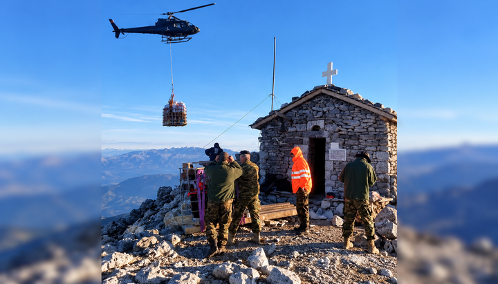 Restaurierung der Kapelle auf dem Taygetos in Griechenland. Foto: greekreporter.com / Screenshot eines Videos