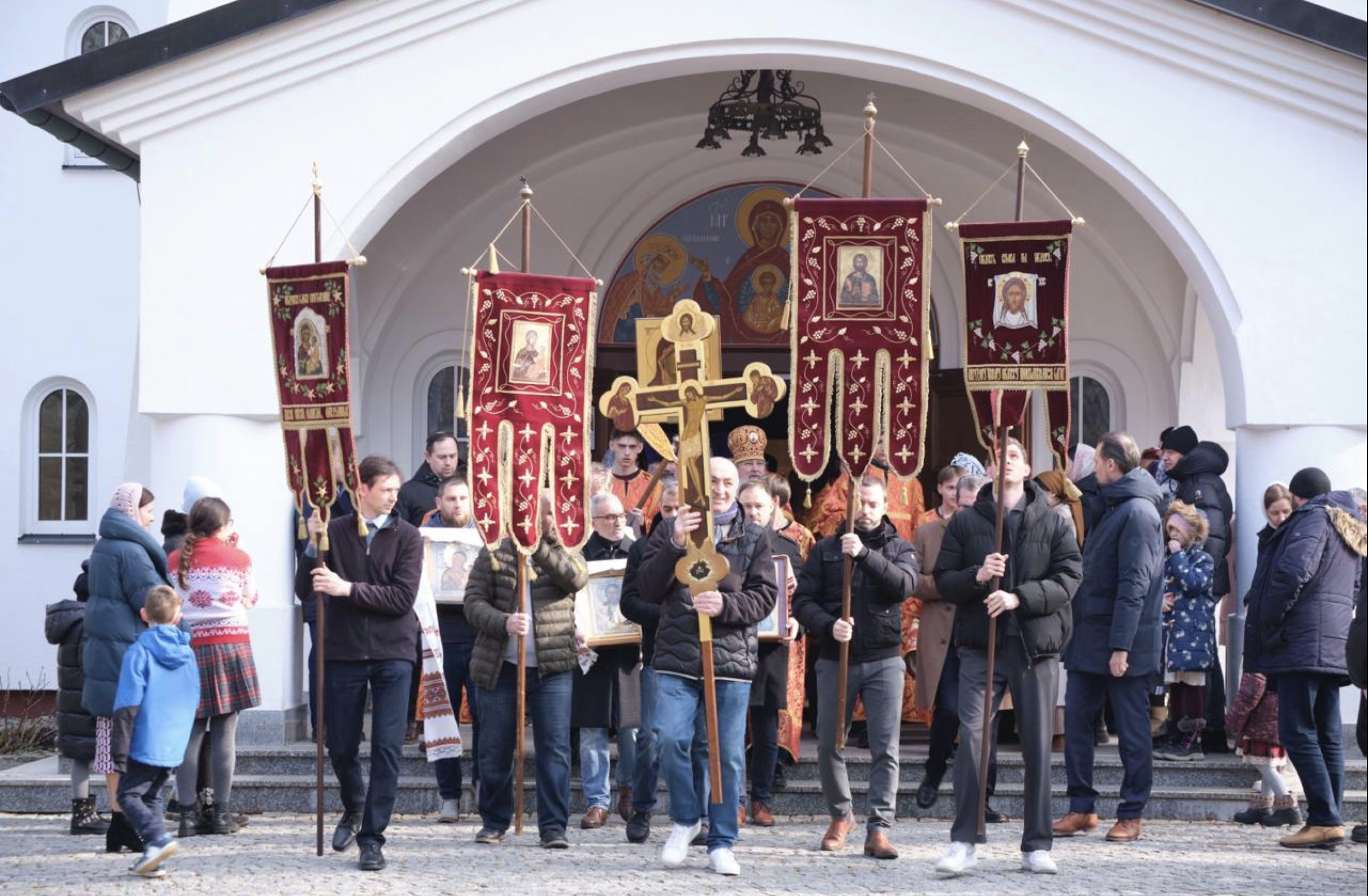 Die Kathedrale der Russischen Orthodoxen Kirche im Ausland in München feiert ihr Patronatsfest. фото 2