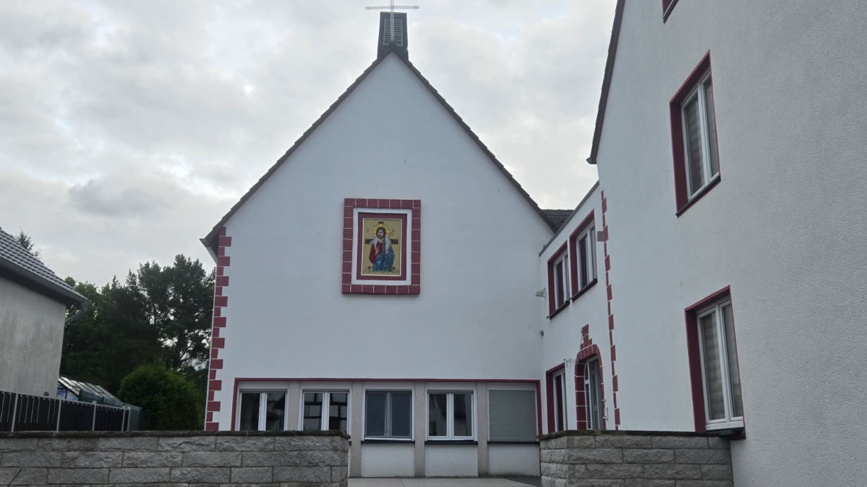 Antiochenisches Kloster Dollendorf taufte erstmals im See Foto 3