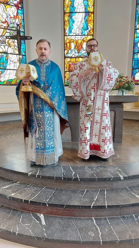 Am Festtag der Darstellung des Herrn fand die erste serbische Liturgie in Dresden in einer katholischen Kirche statt фото 1