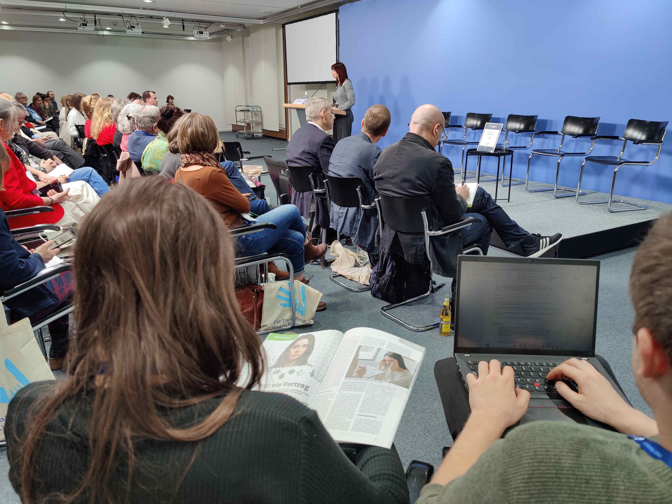 Kongress in Berlin forderte entschiedenes Vorgehen gegen Leihmutterschaft фото 5