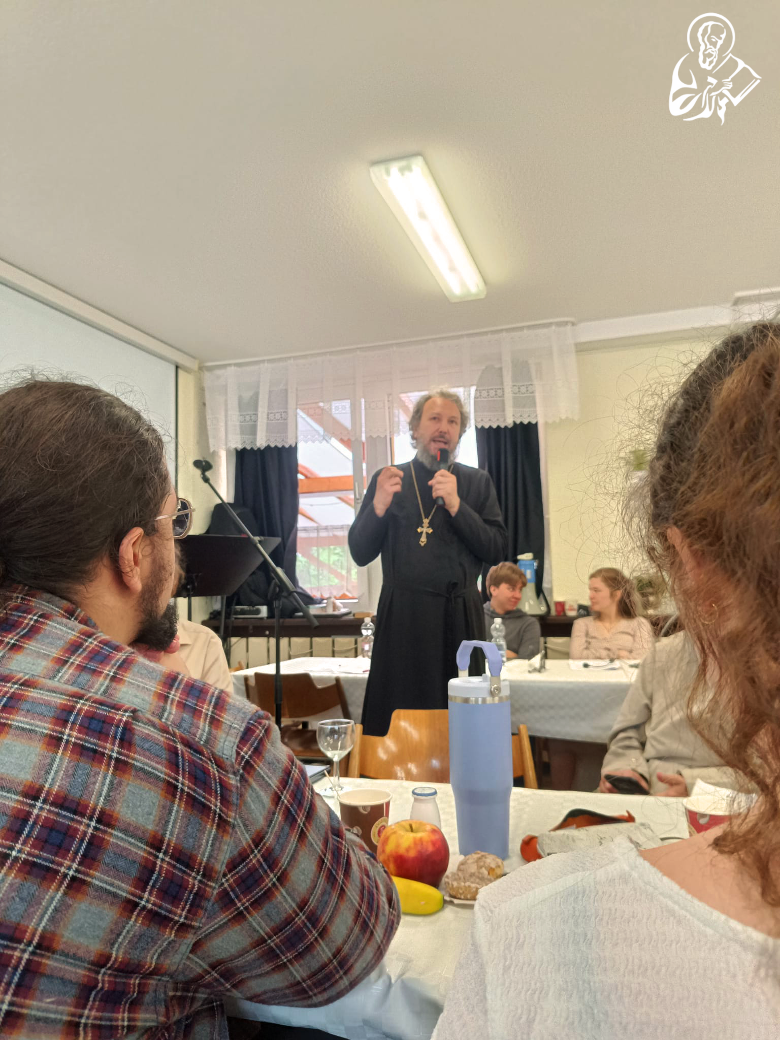 In Köln wurde über die Rolle der Kirchengemeinde als Zentrum des christlichen Lebens gesprochen фото 5
