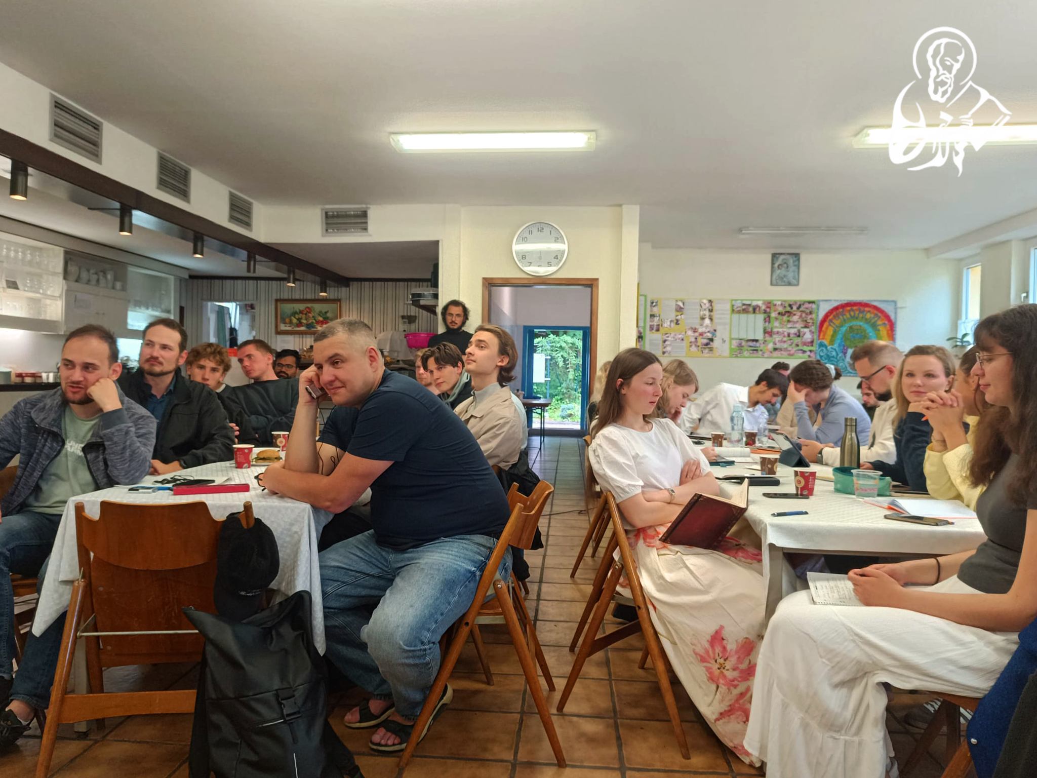 In Köln wurde über die Rolle der Kirchengemeinde als Zentrum des christlichen Lebens gesprochen фото 6