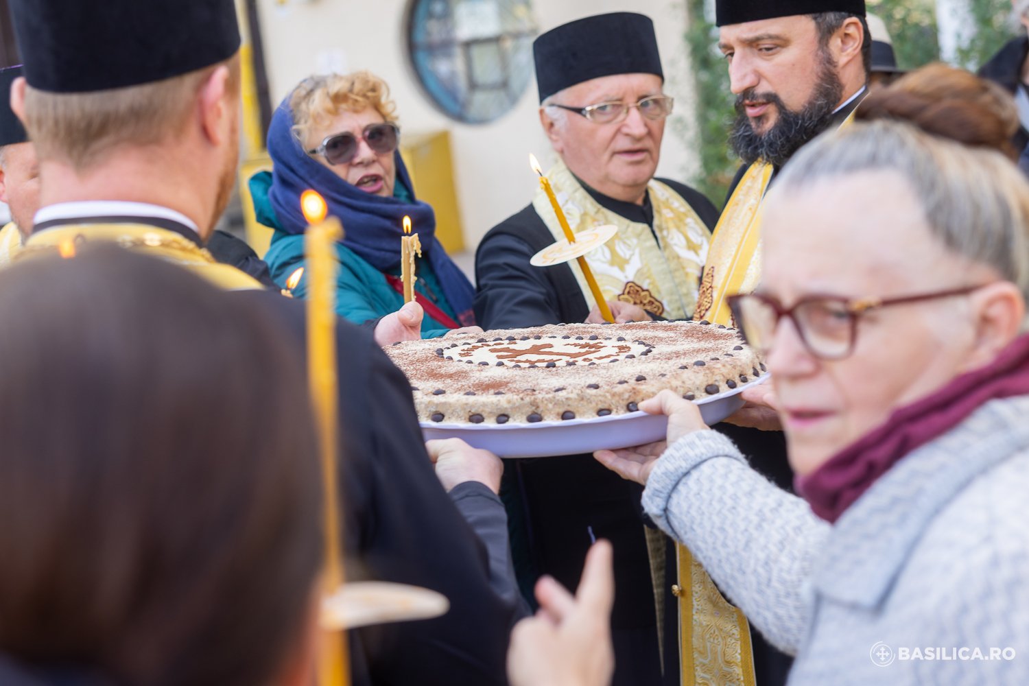 Rumänische Priester gedachten der Opfer des Colectiv-Unglücks фото 1