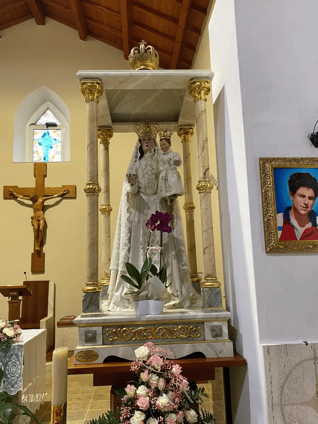 Bürger in Italien retten Kirche von Dieben фото 2