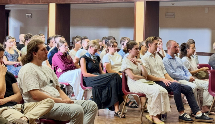 Europaweite Jugendkonferenz der ROKA hat in Italien begonnen - Foto 1
